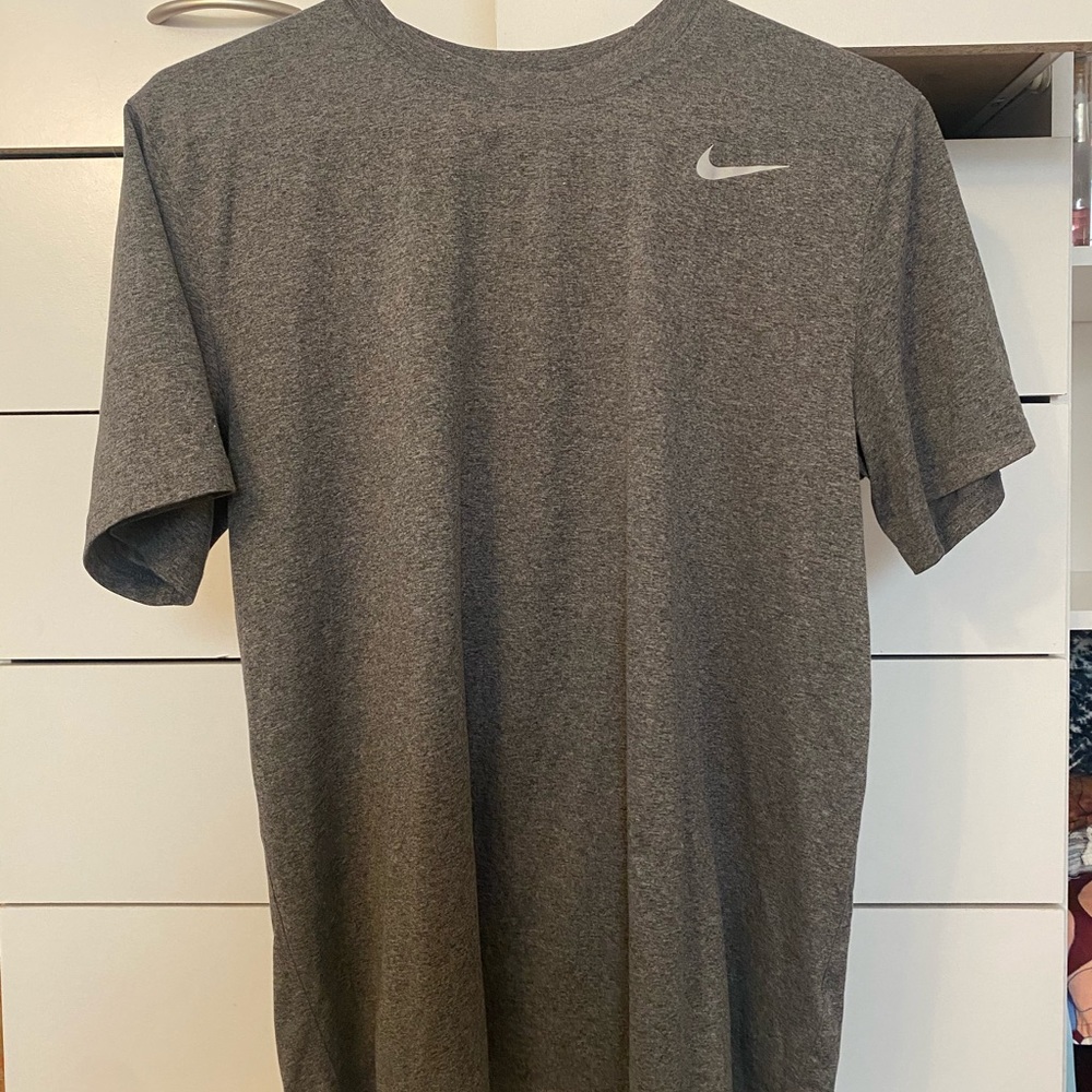 Nike tshirt